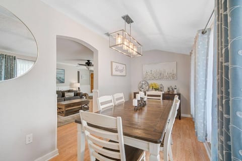 Palm Tree Paradise House in Bradenton