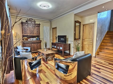 Full House - 20 mins from Paris House in Noisy-le-Grand