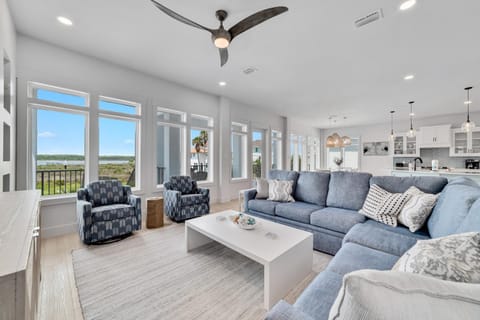 Laguna Sunrise House in Gulf Shores