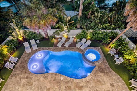 Luxe Lagoon - 119 House in Siesta Key
