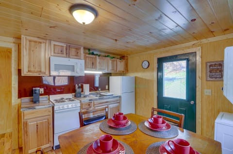 Peaceful Beattyville Cabin Near Red River Gorge! Cabin in Beattyville