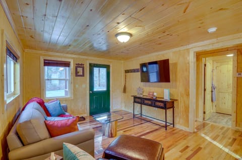 Peaceful Beattyville Cabin Near Red River Gorge! Cabin in Beattyville