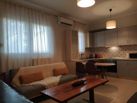 3 STEPS Apartment in Alexandroupoli