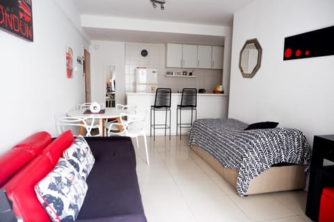Kitchen or kitchenette, Living room, Photo of the whole room, Dining area