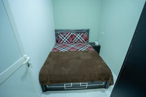 NEST ROOM with shared washroom Vacation rental in Abu Dhabi