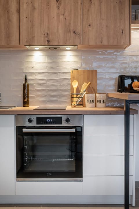 Coffee/tea facilities, Kitchen or kitchenette, pet friendly, stove, toaster