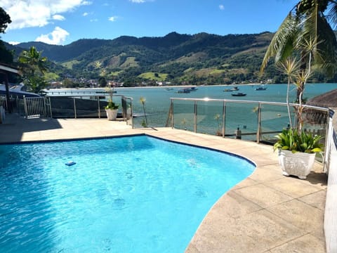 Pool view, Swimming pool, sunbed