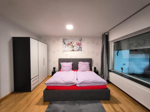 Bed, Photo of the whole room, Bedroom, wardrobe