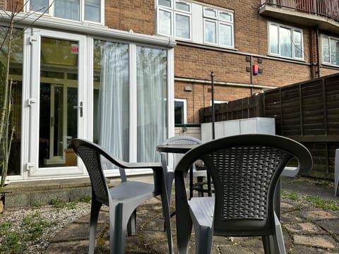 Garden, Balcony/Terrace