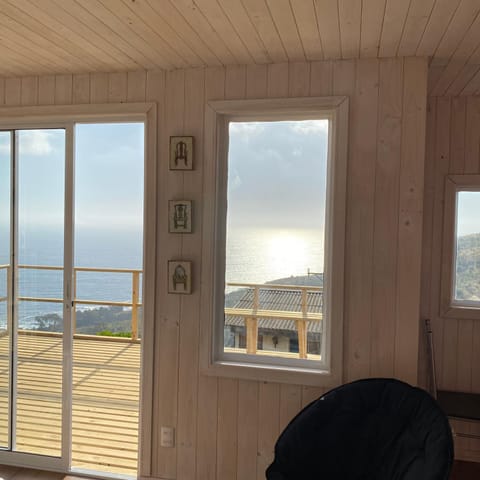 Natural landscape, Balcony/Terrace, Sea view