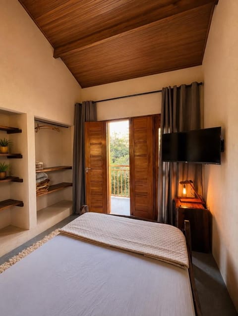 Communal lounge/ TV room, Bed, TV and multimedia, Photo of the whole room, Bedroom, wardrobe