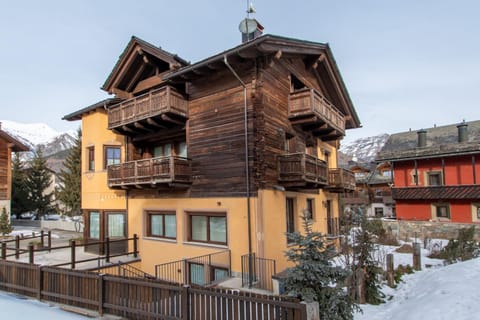 Property building, Winter