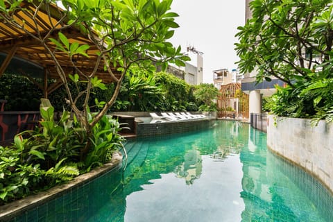 Swimming pool, Swimming pool
