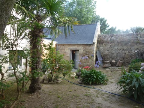 Domaine de Praterou Bed and Breakfast in Finistere