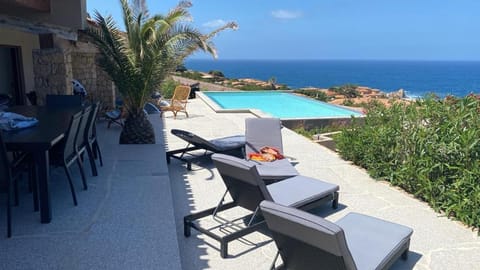 Pool view, Sea view, Swimming pool