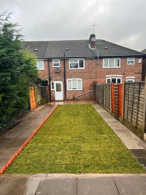 The Ideal Spacious Home Apartment in Birmingham