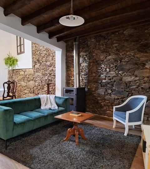 Toilet, Living room, Seating area, fireplace