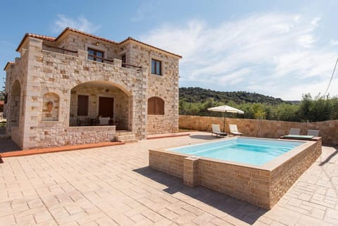 Property building, Pool view