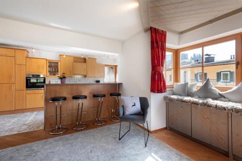 Kitchen or kitchenette, oven, pet friendly, stove, toaster