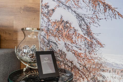 Living room, Logo/Certificate/Sign