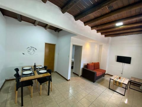 Bed, TV and multimedia, Living room, Dining area