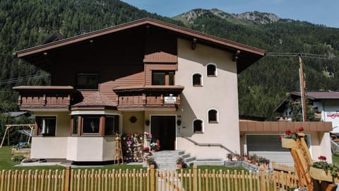Birkenheim House in Trentino-South Tyrol