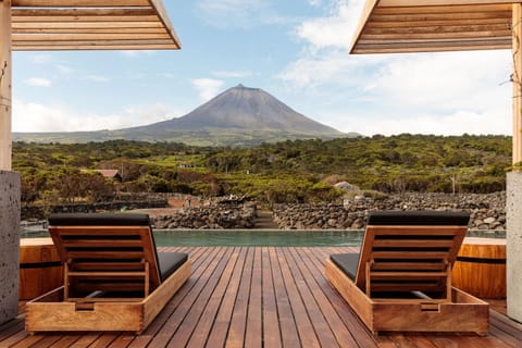 Natural landscape, Balcony/Terrace, Mountain view, Swimming pool