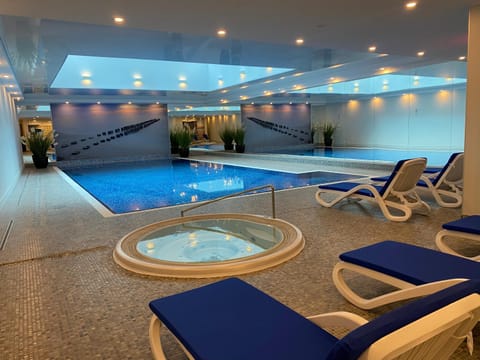 Property building, Swimming pool