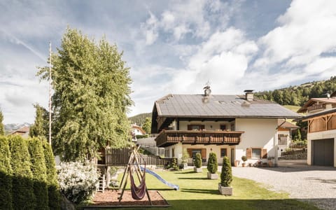 Property building, Inner courtyard view