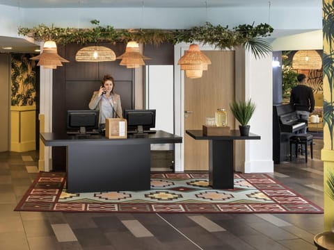 Property building, Lobby or reception