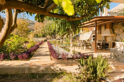 Patio, BBQ facilities, Garden, Garden view