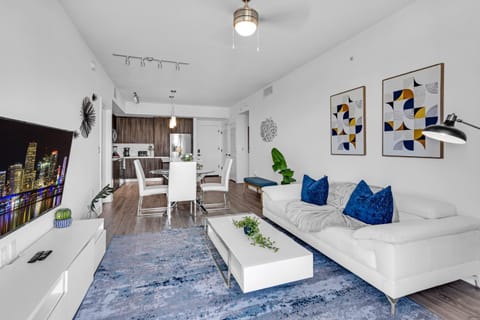 Amazing 2 Bedroom Unit In Doral Miami With Free Parking Apartment in Doral