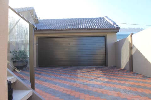 Ocean at doors step Apartment in Western Cape