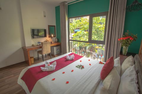 Bedroom, towels