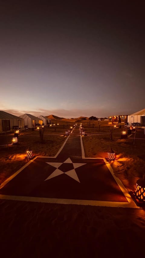 Night, Location