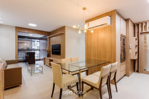 TV and multimedia, Living room, Dining area