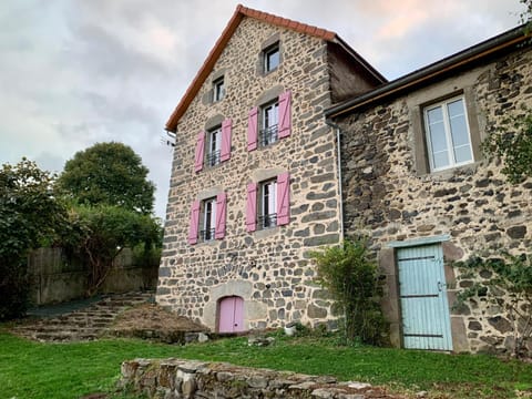 Property building, Day, Garden, Garden view