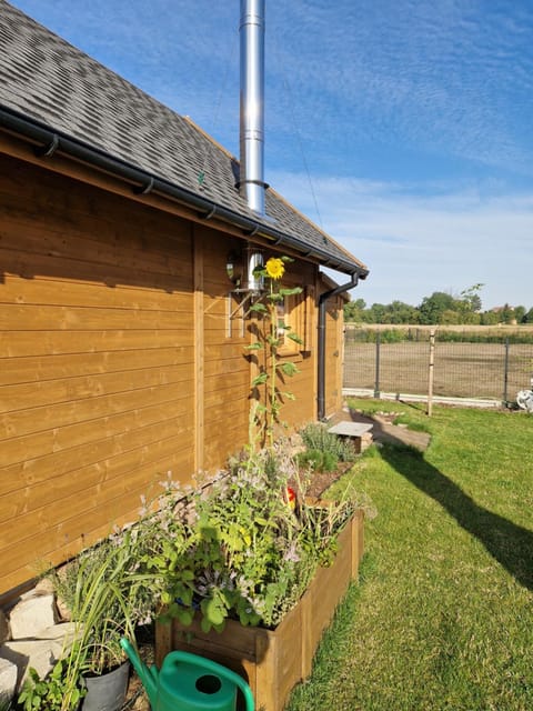 Domek rekreacyjny U Marcina Nature lodge in Pomeranian Voivodeship