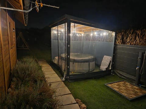 Domek rekreacyjny U Marcina Nature lodge in Pomeranian Voivodeship