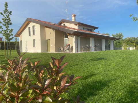 Property building, Natural landscape, Garden, Garden view, Breakfast