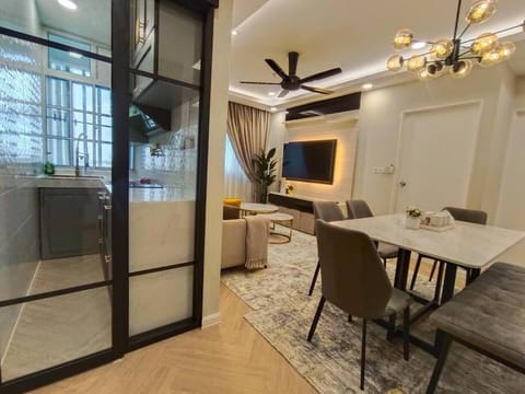 Living room, Dining area