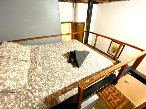 Apartamento de 3 habitaciones en Sants a 2`del metro Badal P9 Apartment in L'Hospitalet de Llobregat