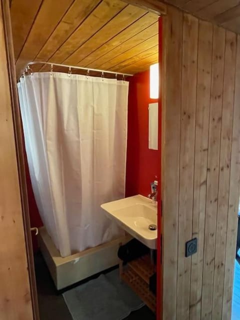 Malcantone/Tessin, Bosco della Bella, Casetta 15 House in Canton of Ticino