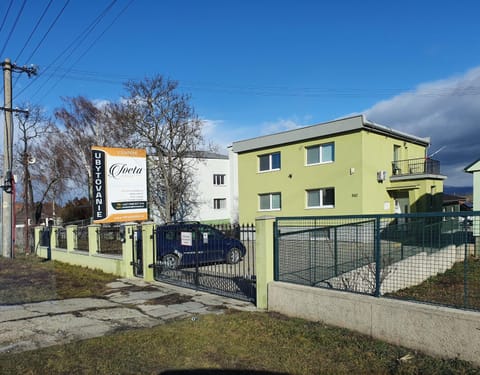 Property building, Parking