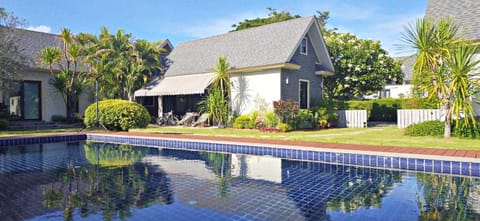 Property building, Garden view, Swimming pool