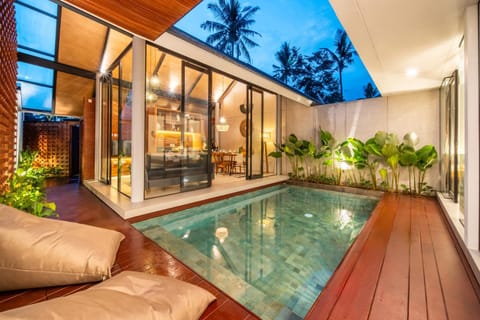Balcony/Terrace, Pool view, Swimming pool