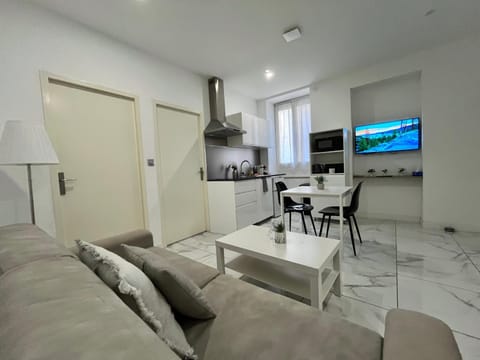 TV and multimedia, Living room, heating, kitchen, air conditioner
