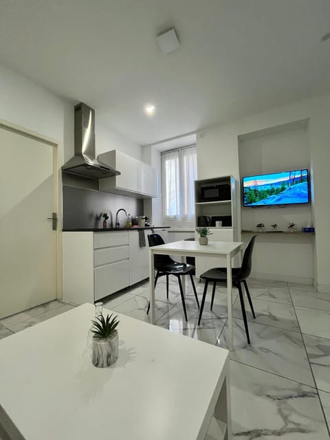 TV and multimedia, Living room, heating, kitchen, air conditioner