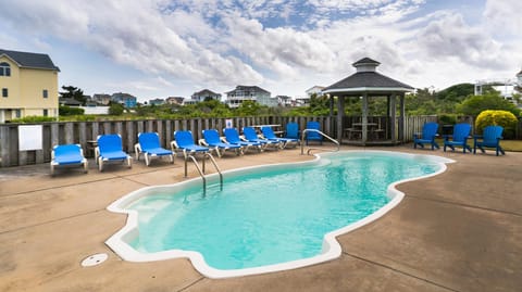 Semi-Oceanfront, Private Pool, Ocean Views, Close to beach! WL808, Beach Dreams House in Corolla