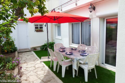 Garden, Garden, Meals